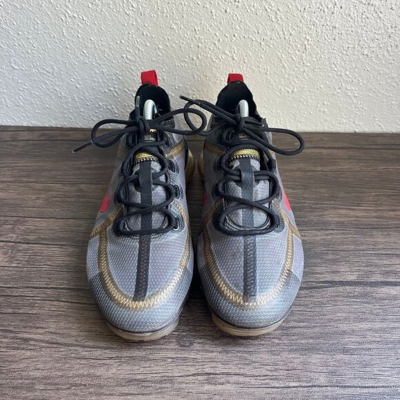 Nike Air Vapormax 2019 Black Metallic Gold Running CU4872 001 Womens Size 8.5 - Picture 2 of 7